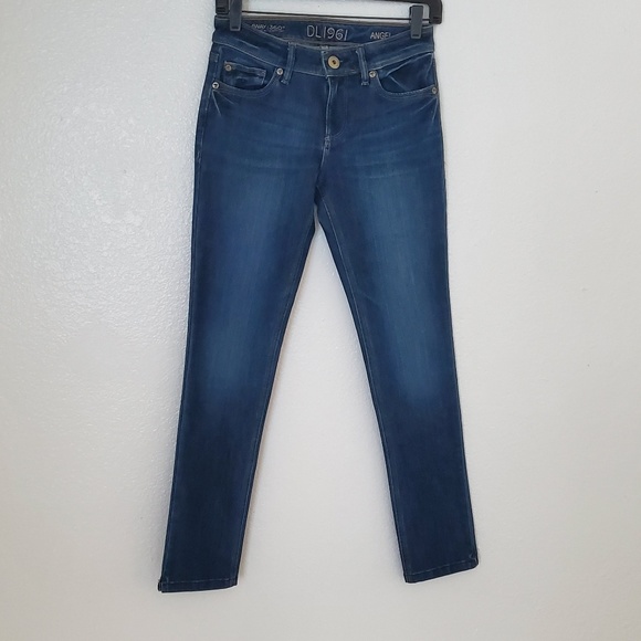 DL1961 Angel Mid Rise Ankle Jeans - Picture 2 of 8